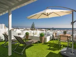 Flower Beach Suite 23