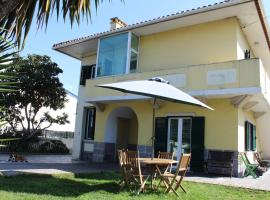 Casa de alojamento local (T2) Queluz de Baixo，位于奥埃拉斯的酒店