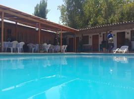Casa Blanca Rinconada de Silva，位于Putaendo的酒店