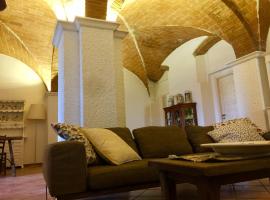 Podere Casa Bianca，位于圣卢切的酒店
