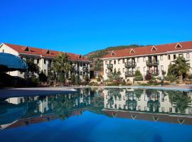 Halıcı Hotel Resort & SPA，位于帕莫卡莱Karahayit的酒店