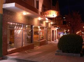 NBH Premier Hotel，位于圣卡洛斯-德巴里洛切的酒店