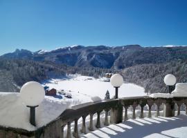 阿斯托里亚格兰酒店，位于拉瓦罗内的酒店