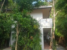 棕榈花园公寓，位于象岛的酒店