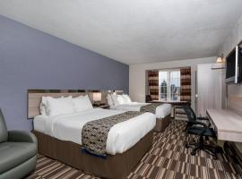 Microtel Inn & Suites by Wyndham Rochester North Mayo Clinic，位于罗切斯特的酒店