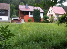 Fewo am Fuße der Bergbahn，位于Mellenbach-Glasbach的酒店