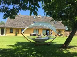 Ferienwohnungen "Weitblick" und "Schwalbennest"
