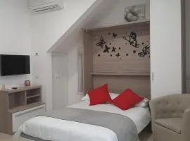 莫诺洛卡勒瓦勒蒂尼旅游公寓