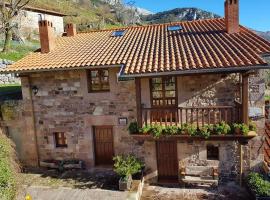 Casa Rural Pocotrigo，位于Linares拉埃尔米达峡道附近的酒店