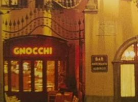 Albergo ristorante Gnocchi，位于Cortenova的酒店