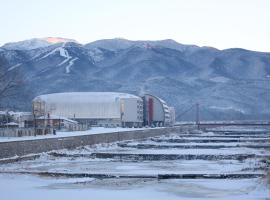 阿雷纳酒店，位于萨莫科夫的高尔夫酒店