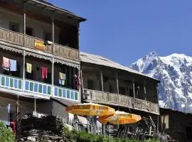 Century House of Larisa