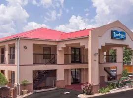 Regency Inn & Suites-Hamilton Place