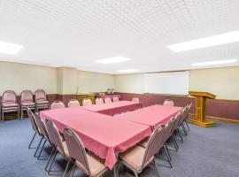 Knights Inn & Suites South Sioux City，位于South Sioux City的酒店