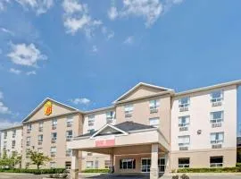 Super 8 by Wyndham Barrie South