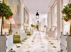 巴黎布里斯托尔酒店 - 奥克特品质酒店，位于巴黎8区 - 香榭丽舍大街的酒店