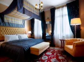 格兰德布列塔尼 - 纳夫普利翁酒店