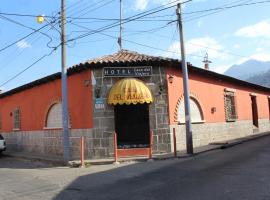 Hotel Casa Del Viajero，位于克萨尔特南戈的酒店