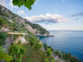 Cannaverde - Amalfi Coast Camp，位于马奥莱的浪漫度假酒店