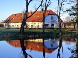 Üksik Rüütel Hotel，位于Kurna的酒店