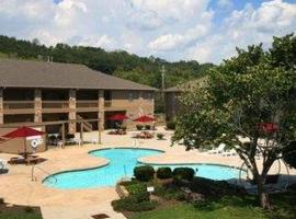 Oak Ridge Lodging，位于橡树岭的酒店