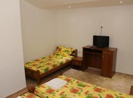 Hotel & Restaurant Ale-Dar，位于科查尼的酒店