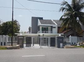 D'Bangi Villa，位于甘榜松盖拉马尔达兰的酒店