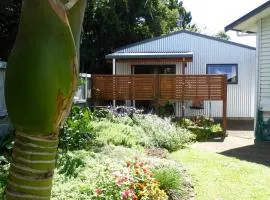 Bungalow on Bell Common