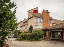Monte Carlo Inn Oakville Suites，位于奥克维尔的酒店