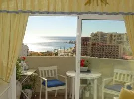 Beautiful apartment with sea views, Benal Beach