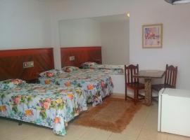 Hotel Paris (Adults Only)，位于新利马的酒店