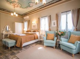 Symi Nautilus Luxury Suites，位于锡米的公寓式酒店