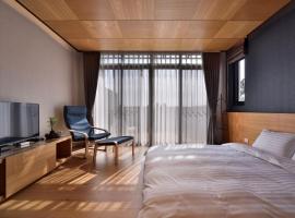 山一方，位于员山乡的酒店