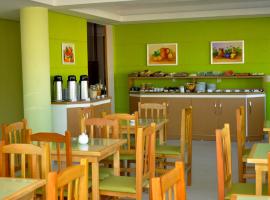 Hotel Ouro Verde，位于Charqueadas的酒店
