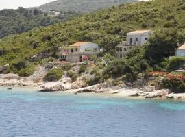 Holiday Home (139-2)