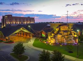 Cherokee Casino West Siloam Springs Resort，位于West Siloam Springs约翰布朗大学附近的酒店
