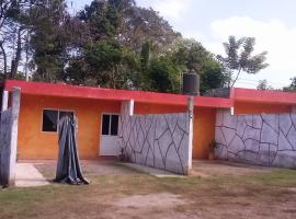 Hotel Loma Alta，位于拉佩尼塔德加尔特姆巴的酒店