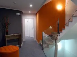 奥特里亚纳酒店