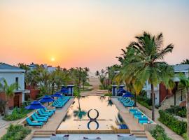 Azaya Beach Resort Goa，位于比纳里姆的度假村