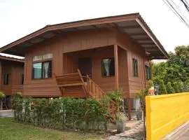 舒适老城区度假屋