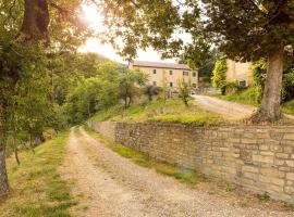 Agriturismo L'Antico Frutto，位于普雷米尔库奥雷的酒店