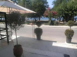 ΑΚΡΟΓΙΑΛΙ，位于内欧斯皮尔戈斯的酒店