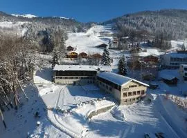 Family & Mountain Lodge C'est la Vie