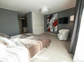 National Park Hotel & Spa，位于Cotronei的酒店