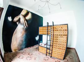 Gente de Más Bnb，位于普埃布拉的酒店