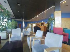 斯尔弗塔酒店，位于卢戈德雅内拉的酒店
