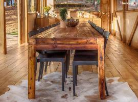 Cherry Glamping，位于埃尔金的酒店