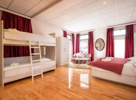 Boutique Hostel Livia，位于梅特科维奇的酒店
