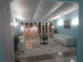 Hotel Porto Azzurro，位于贾迪尼-纳克索斯的酒店