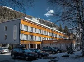 克里斯托尔住宅酒店